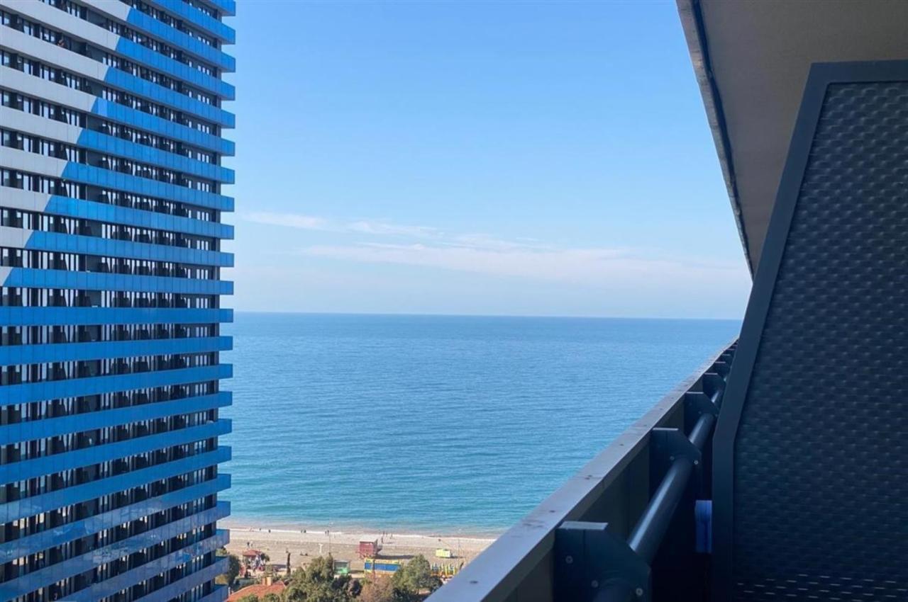 Elegance Sea View Aparthotel In Orbi City Batumi Exterior foto